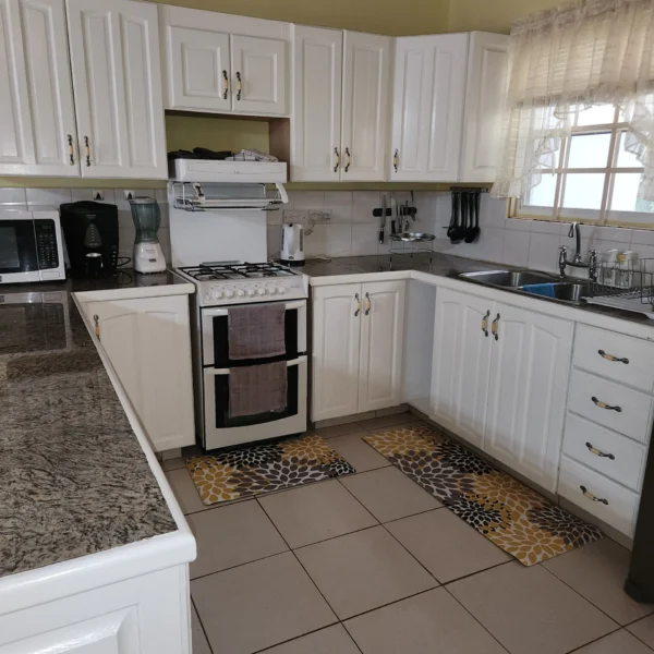 Full-Kitchen.webp
